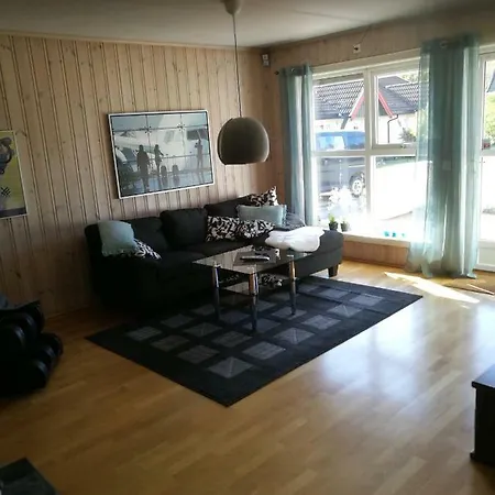 22d Skiakersgutua Leilighet